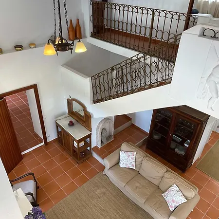 וילה Elegant Mello With Beautiful Outdoor Area לוריניה