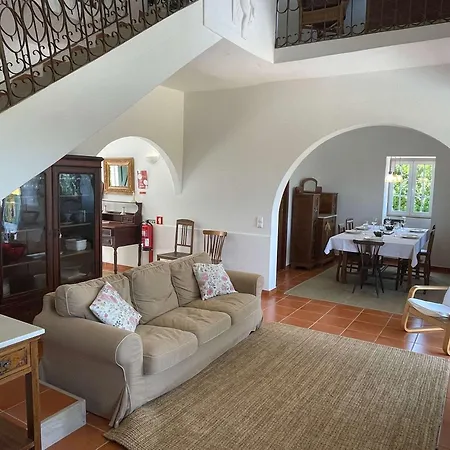 וילה Elegant Mello With Beautiful Outdoor Area לוריניה