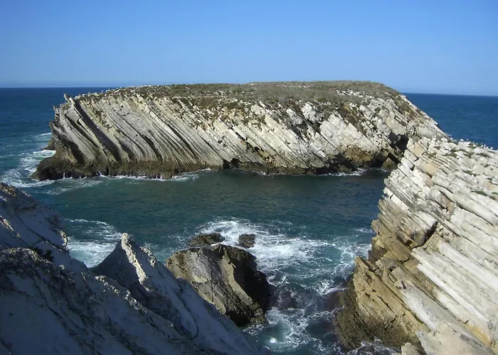 Elegant Mello With Beautiful Outdoor Area * Lourinha (Lisbon)