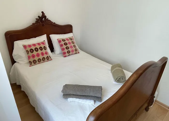 Villa Elegant Mello With Beautiful Outdoor Area Lourinha (Lisbon)