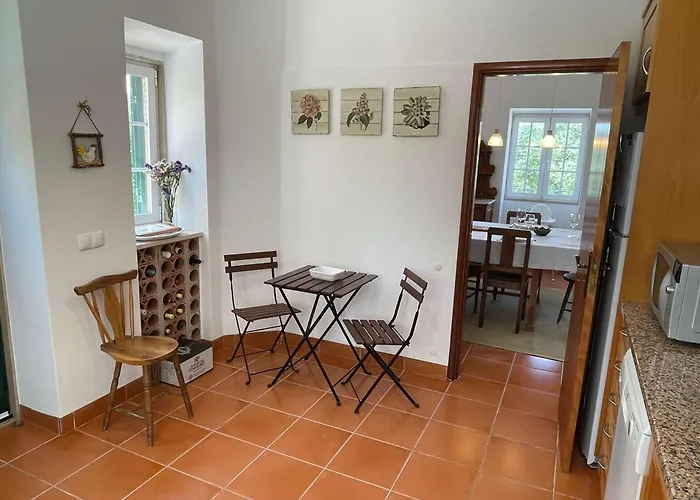 Elegant Mello With Beautiful Outdoor Area Lourinha (Lisbon)